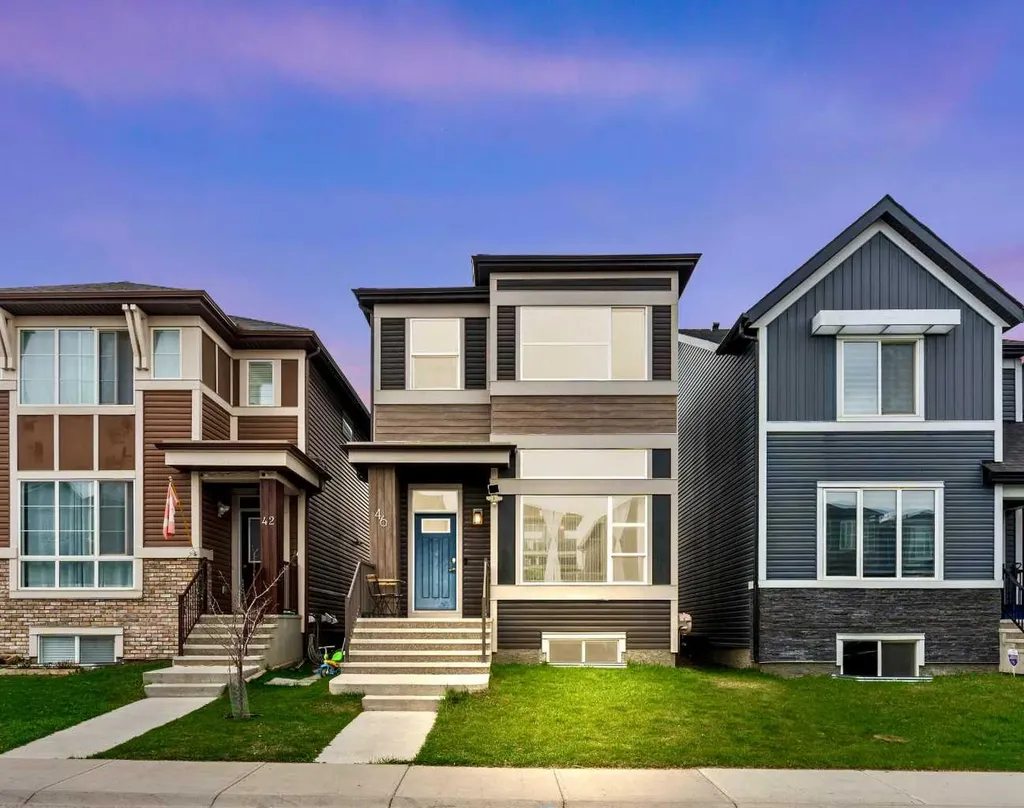 46 Corner Meadows Common NE Calgary AB T3N 1K1