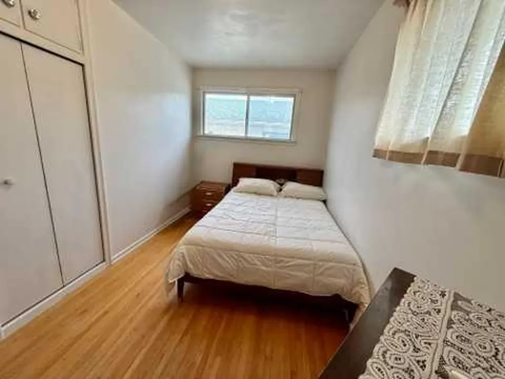 114 Bliss Avenue Hinton AB T7V 1C2