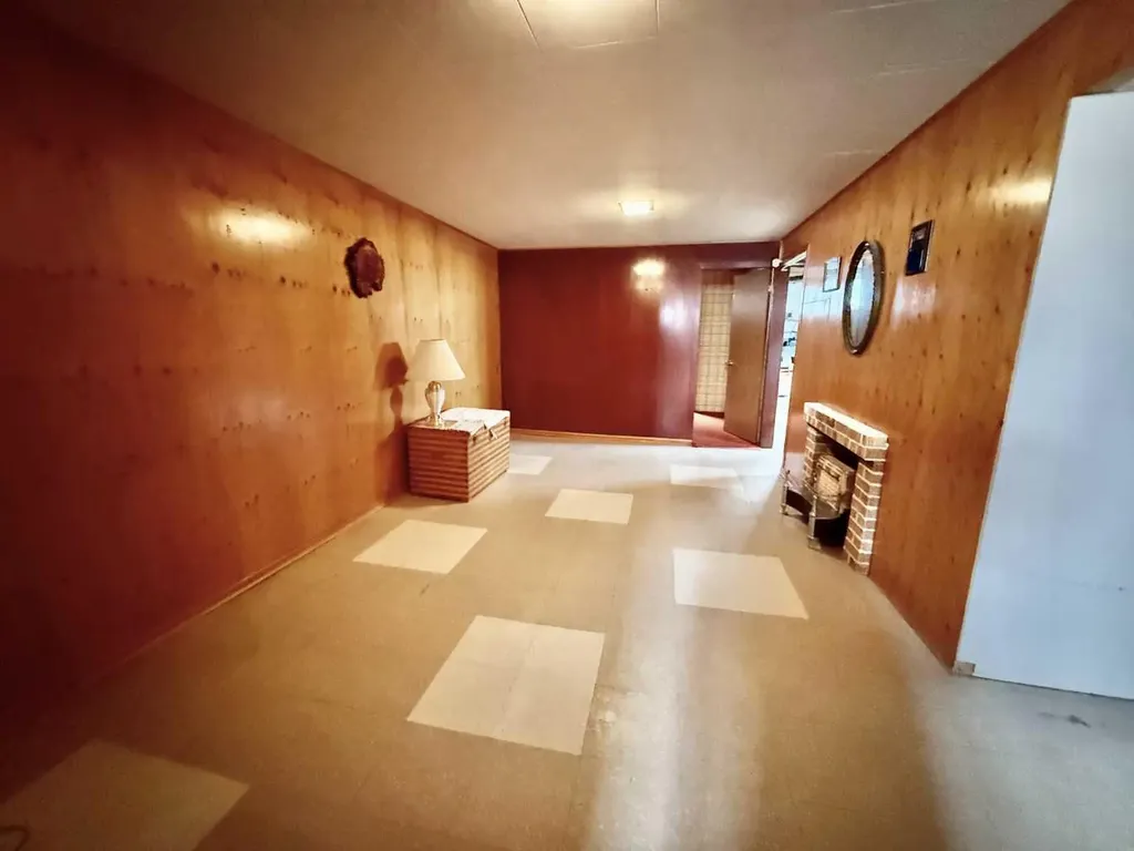 114 Bliss Avenue Hinton AB T7V 1C2