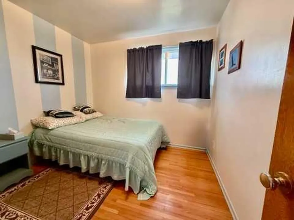 114 Bliss Avenue Hinton AB T7V 1C2