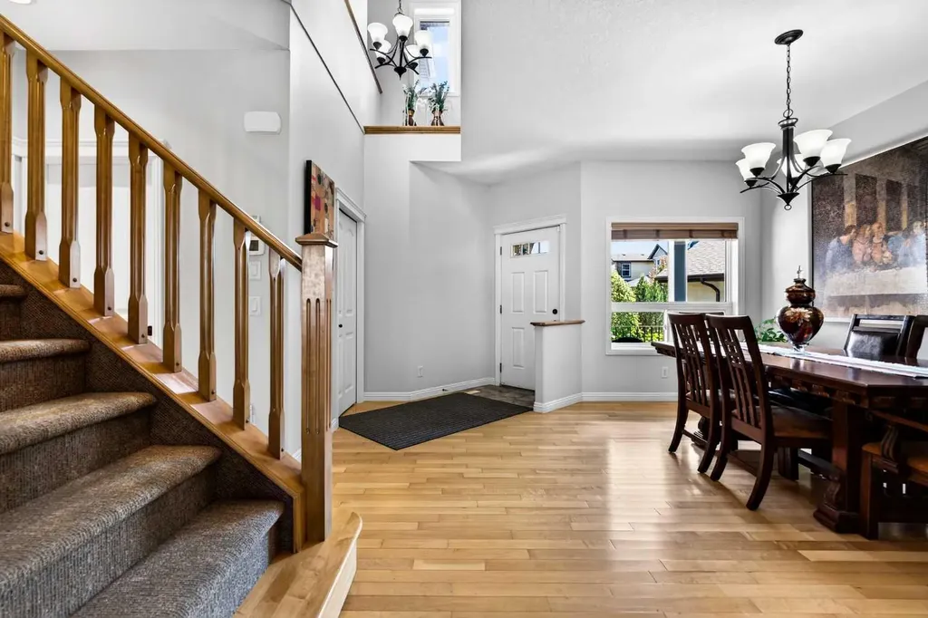 216 Everbrook Way SW Calgary AB T2Y 0E8