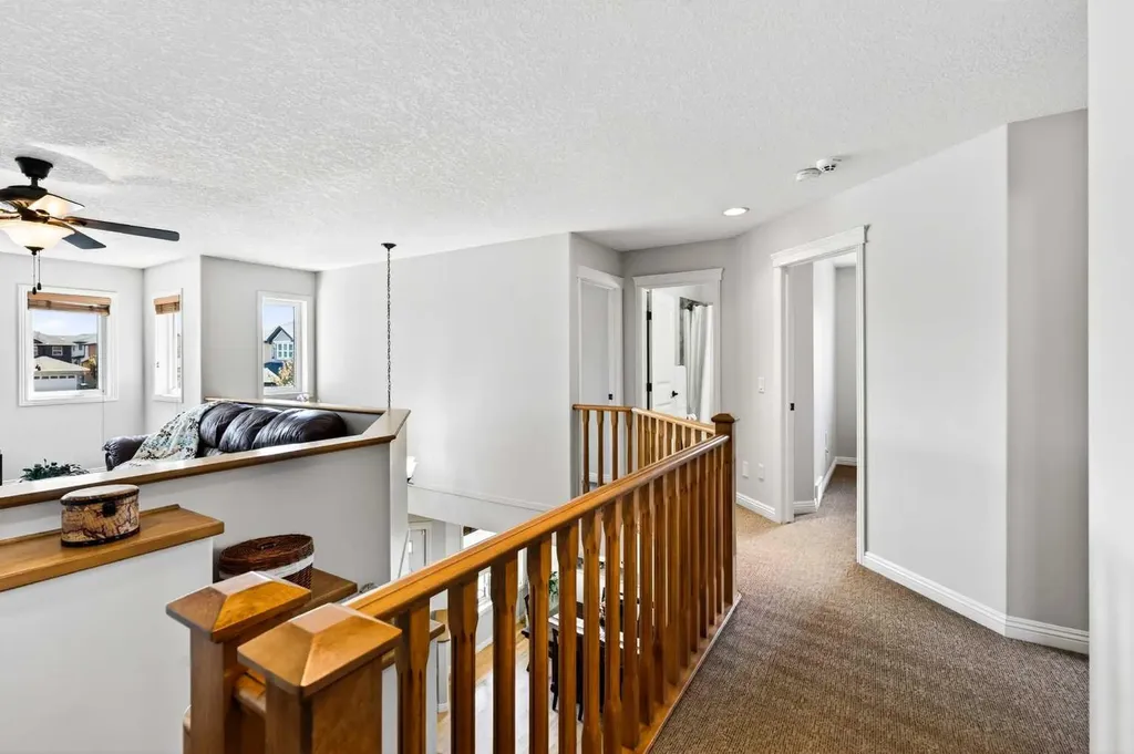 216 Everbrook Way SW Calgary AB T2Y 0E8
