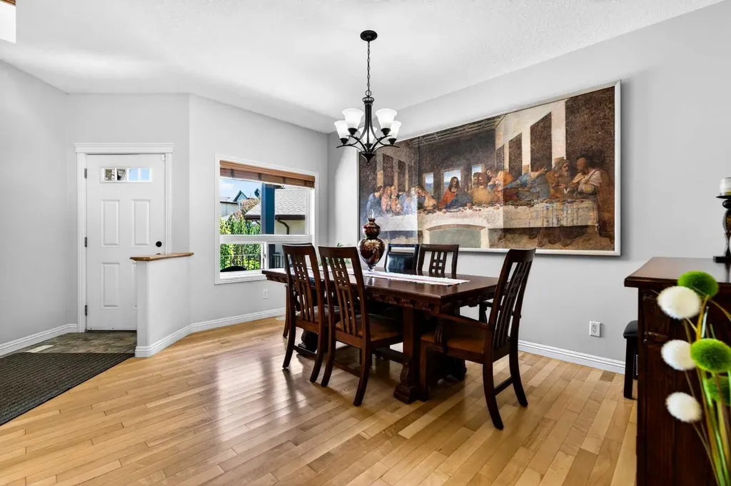 216 Everbrook Way SW Calgary AB T2Y 0E8