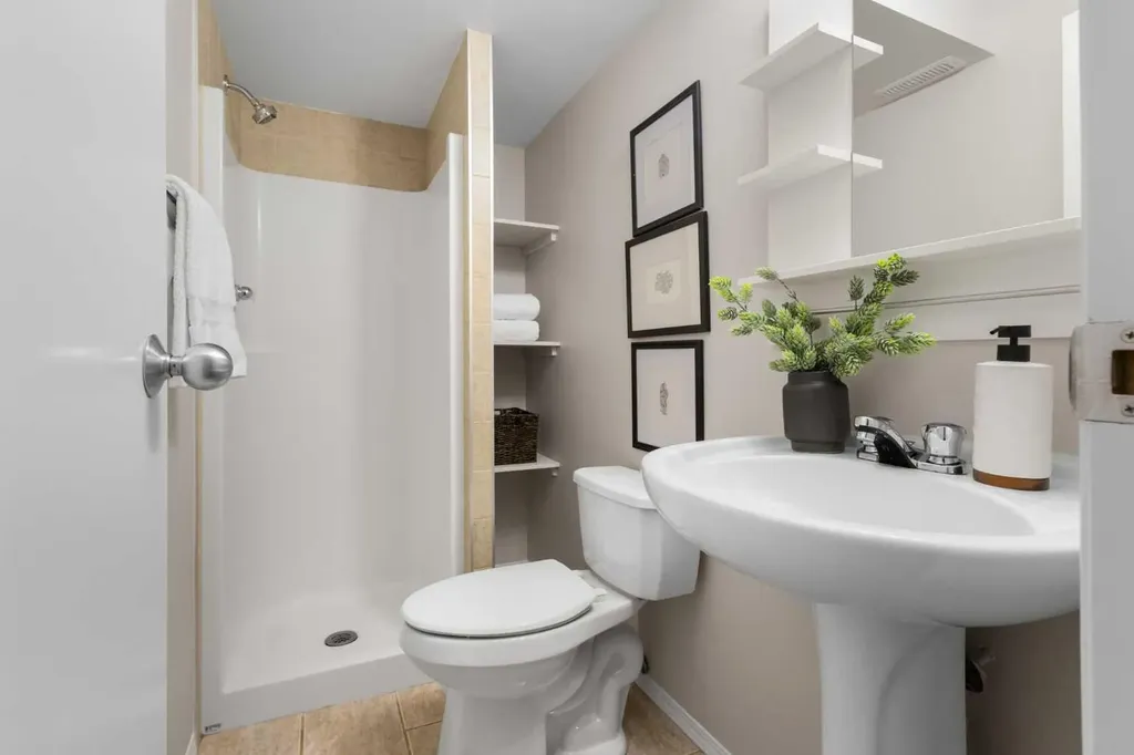 282 Prestwick Circle SE Calgary AB T2Z 3X4