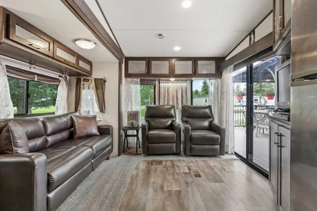 370165 79 Street E Rural Foothills County AB T1S 0E8