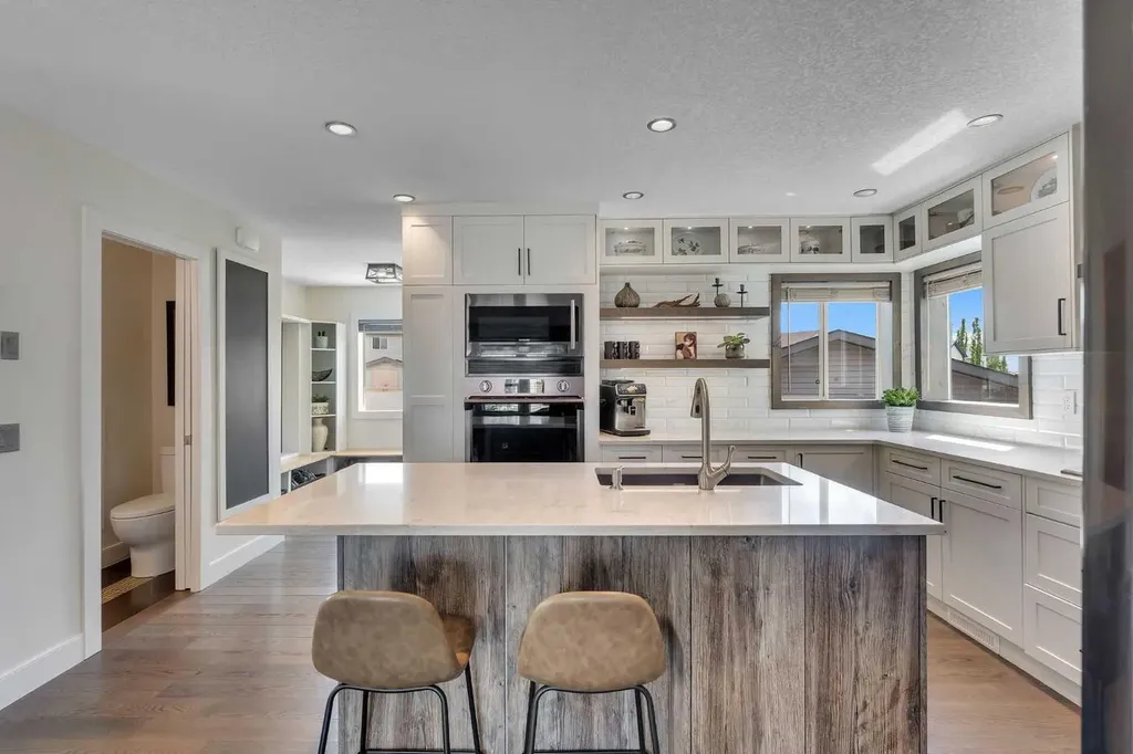 11 Citadel Acres Place NW Calgary AB T3G 5A8