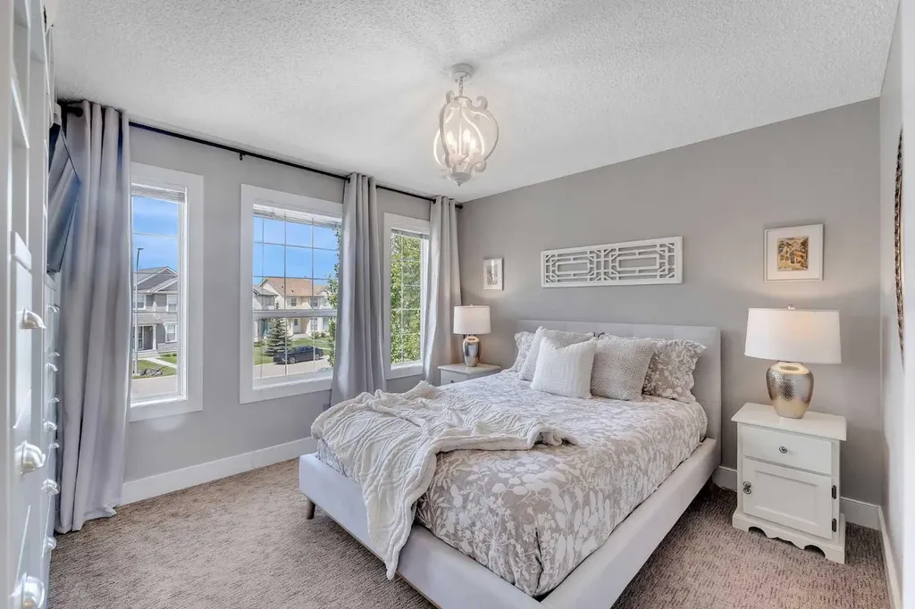 11 Citadel Acres Place NW Calgary AB T3G 5A8