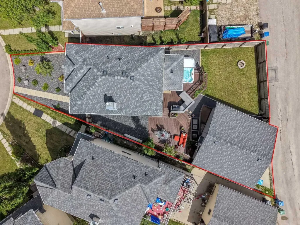 11 Citadel Acres Place NW Calgary AB T3G 5A8