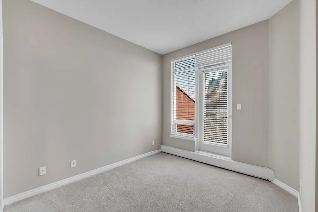 1726 14 Avenue NW Calgary AB T2N 4Y8
