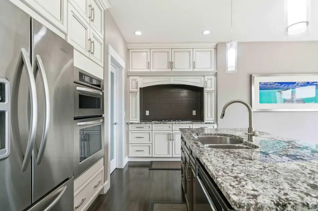 112 Dixon Road Fort Mcmurray AB T9K 0Y5