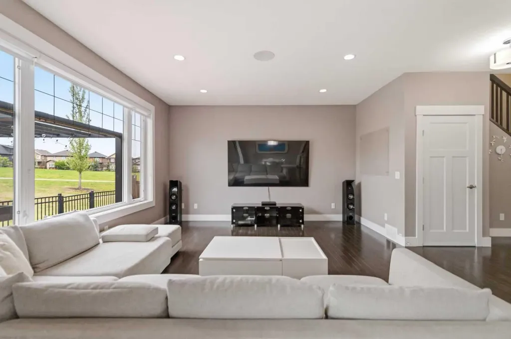 112 Dixon Road Fort Mcmurray AB T9K 0Y5