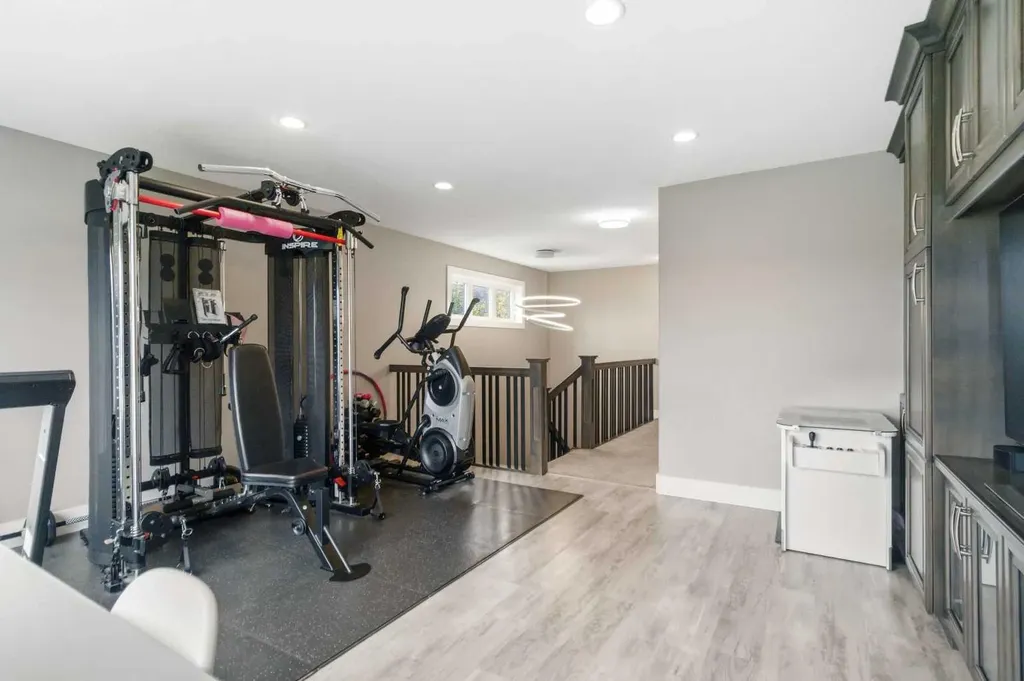 112 Dixon Road Fort Mcmurray AB T9K 0Y5