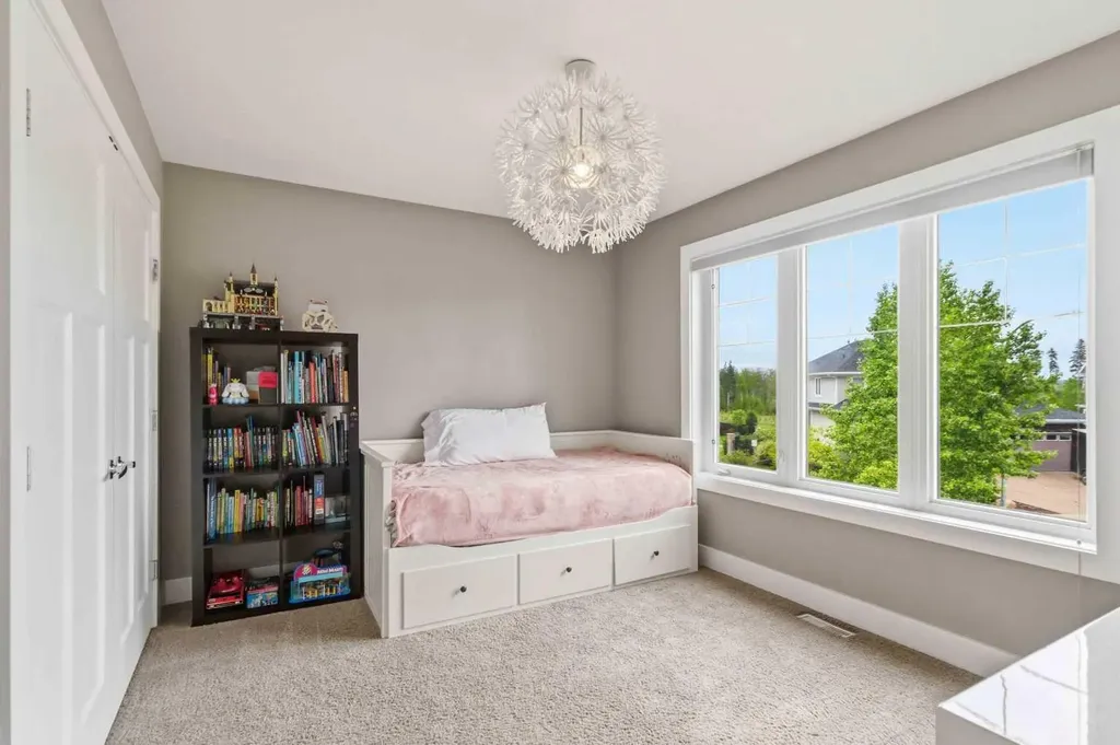 112 Dixon Road Fort Mcmurray AB T9K 0Y5