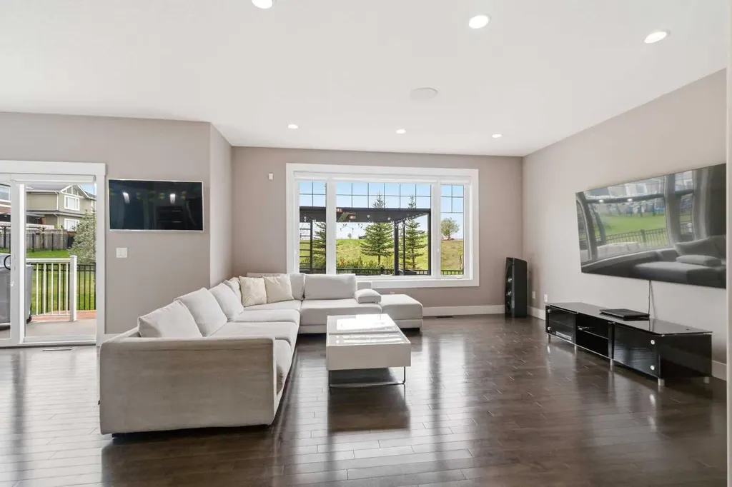 112 Dixon Road Fort Mcmurray AB T9K 0Y5