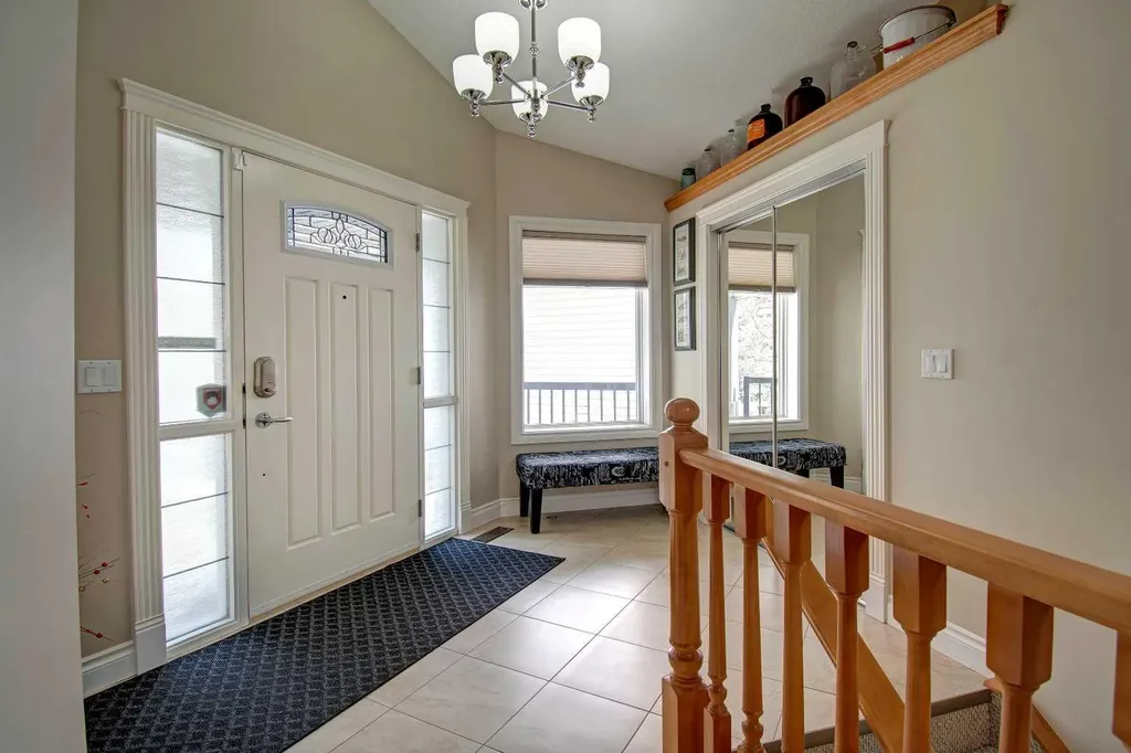 242 Kingsbury View SE Airdrie AB T4A0E6
