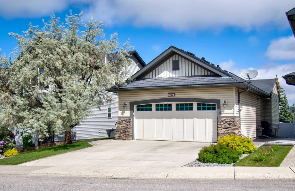 242 Kingsbury View SE Airdrie AB T4A0E6