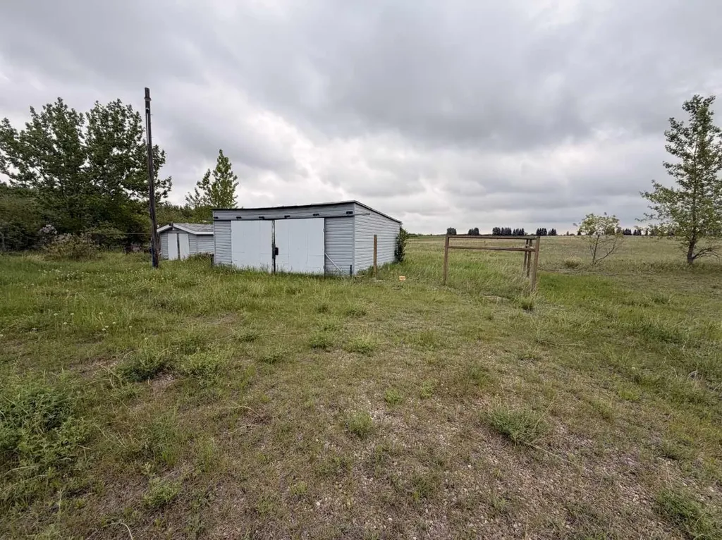 Combs Drive Rural Wainwright No. 61 M.d. Of AB T9W 1A6