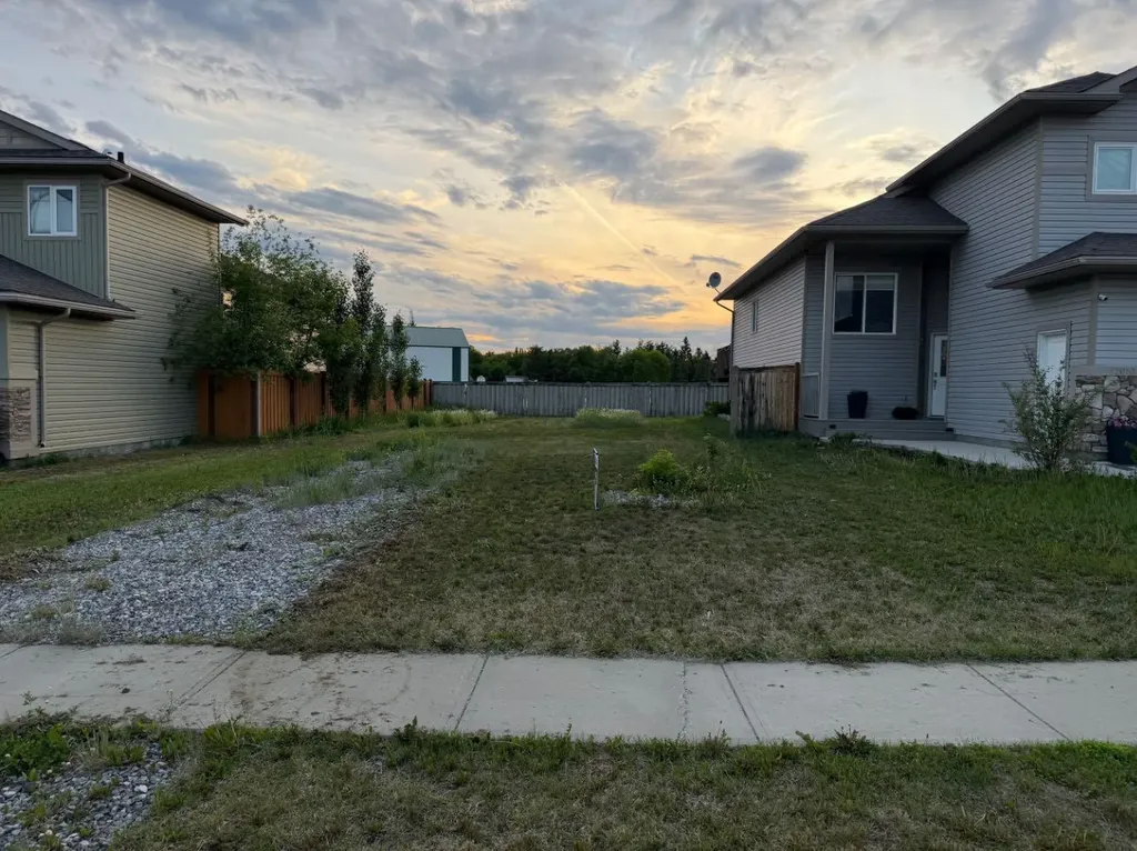 12006 Copperwood Road Grande Prairie AB T8X0H5