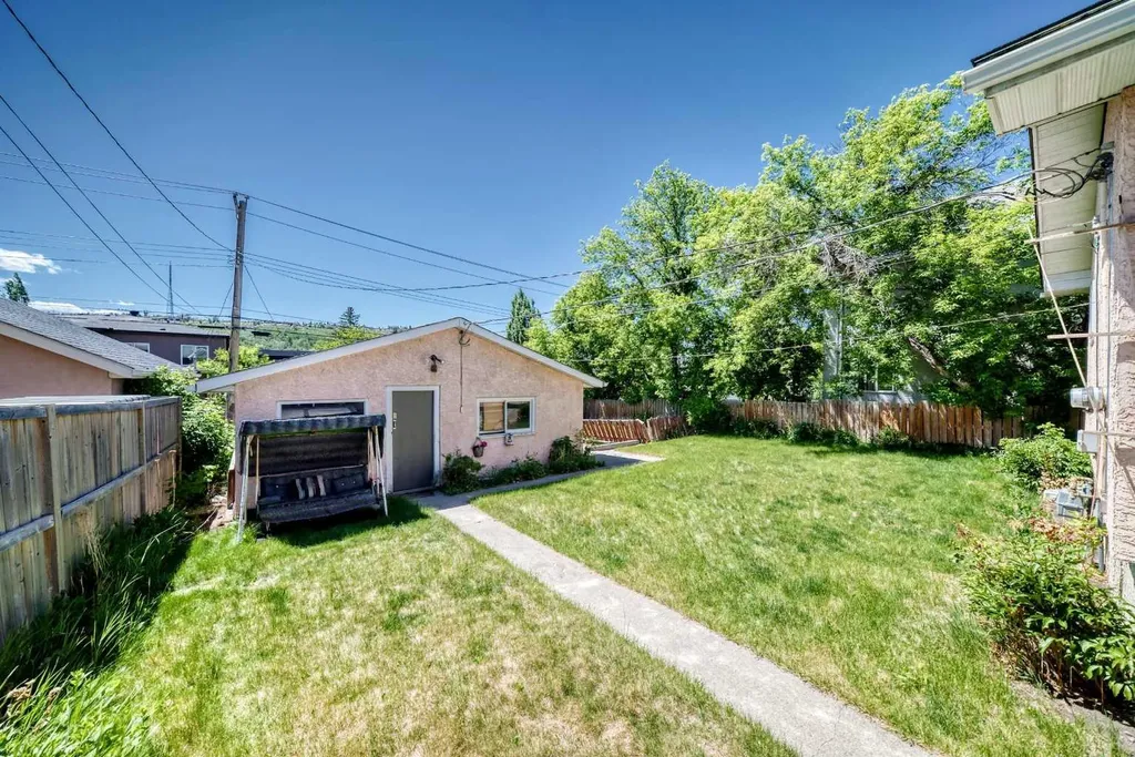 4407 Bowness Road NW Calgary AB T3B 0A7