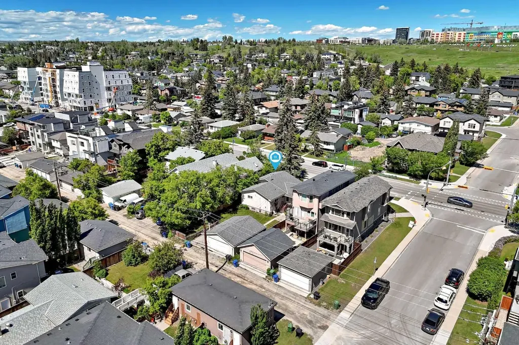4407 Bowness Road NW Calgary AB T3B 0A7