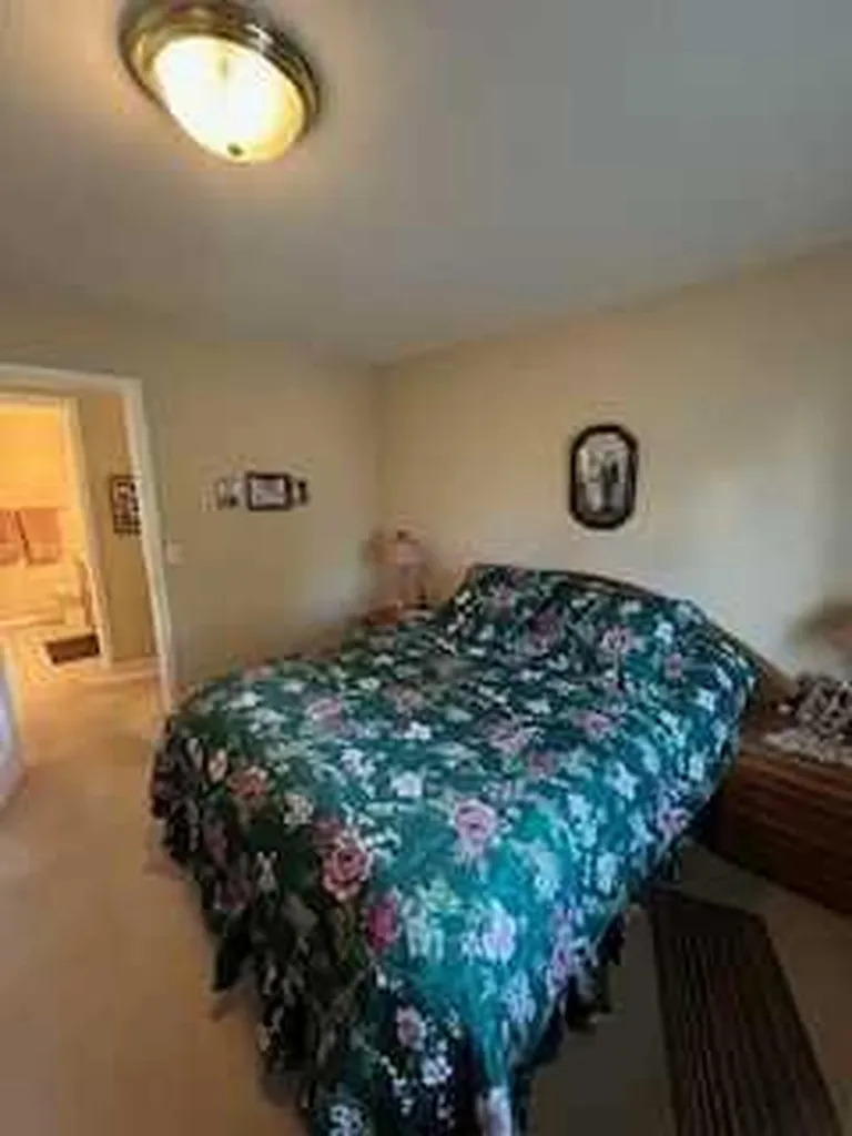 140 Dovista Court SE Calgary AB T2B 3P4