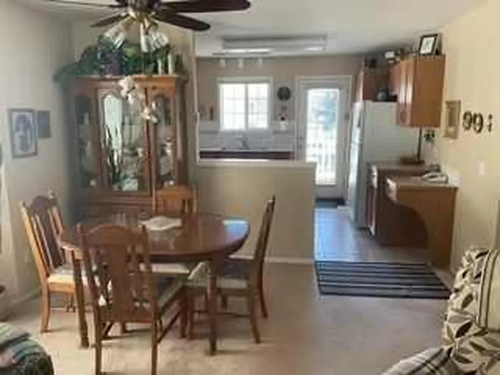 140 Dovista Court SE Calgary AB T2B 3P4