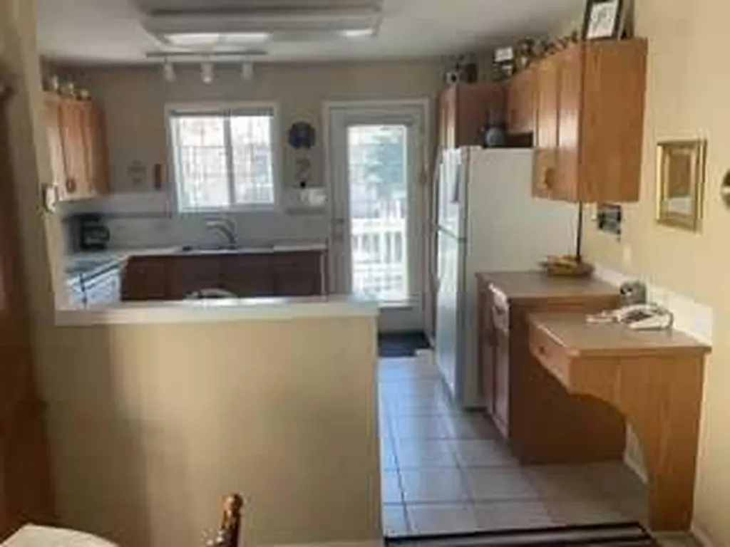 140 Dovista Court SE Calgary AB T2B 3P4