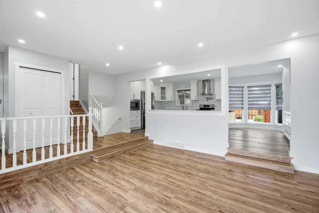 187 Templeton Circle NE Calgary AB T1Y 4G6