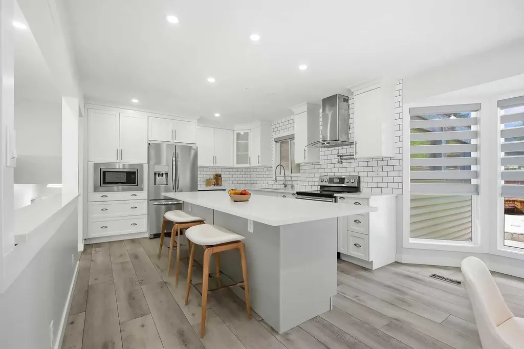 187 Templeton Circle NE Calgary AB T1Y 4G6