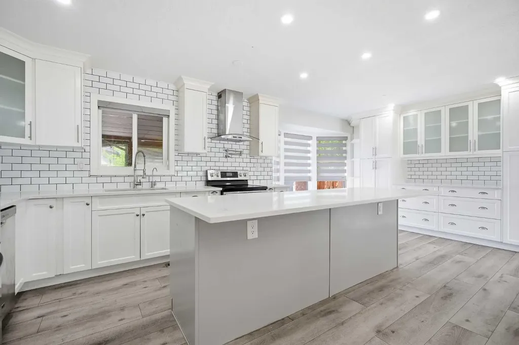 187 Templeton Circle NE Calgary AB T1Y 4G6