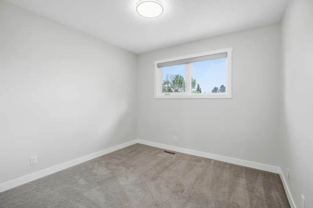 187 Templeton Circle NE Calgary AB T1Y 4G6