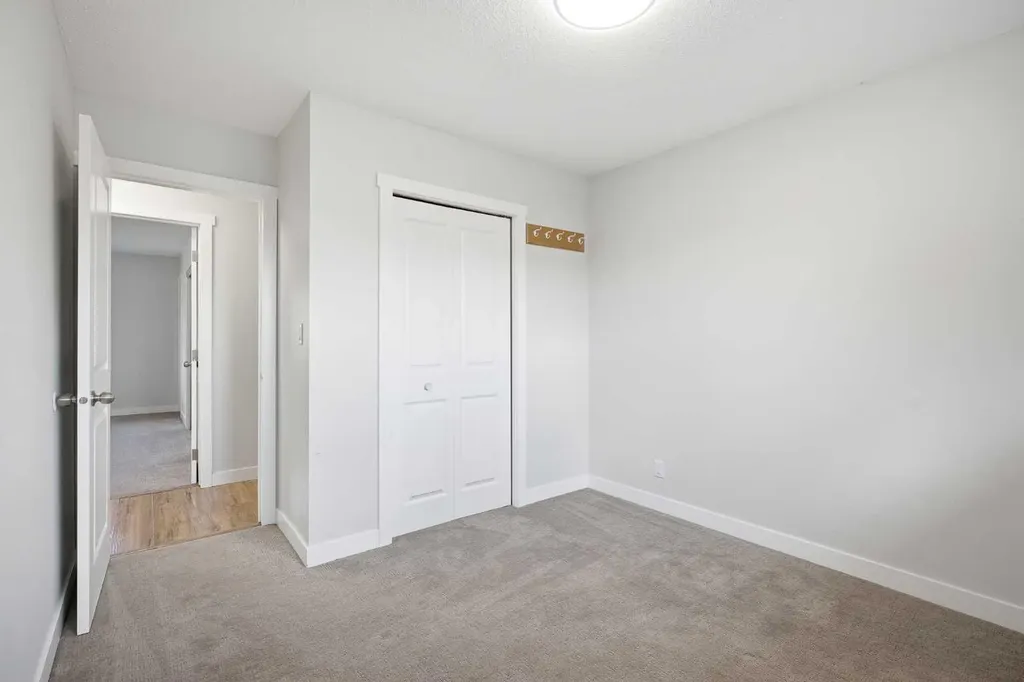 187 Templeton Circle NE Calgary AB T1Y 4G6