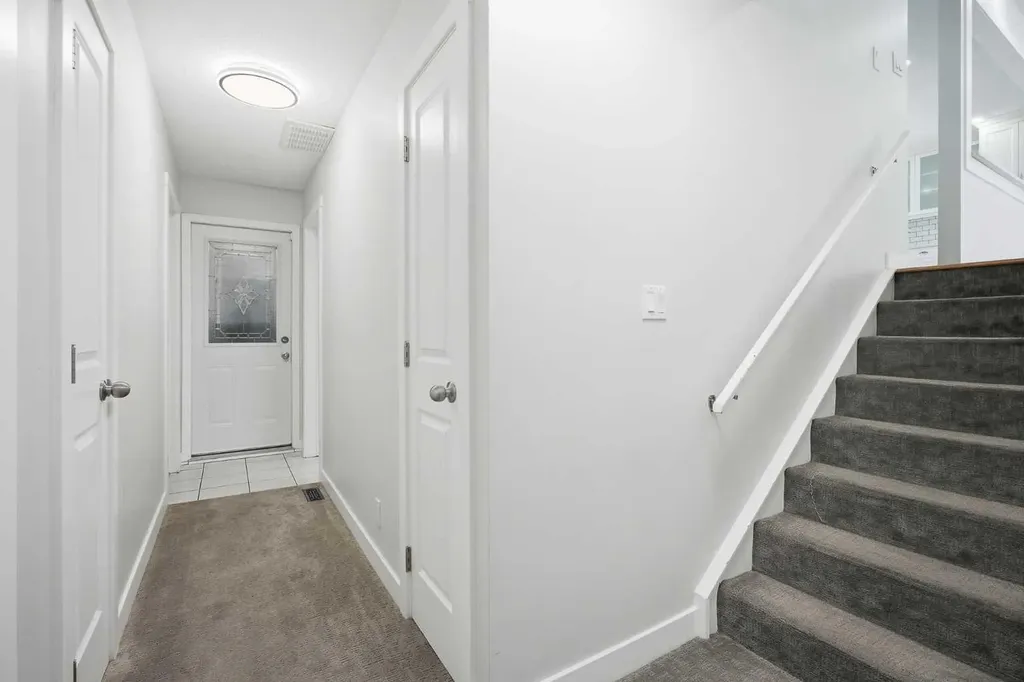 187 Templeton Circle NE Calgary AB T1Y 4G6