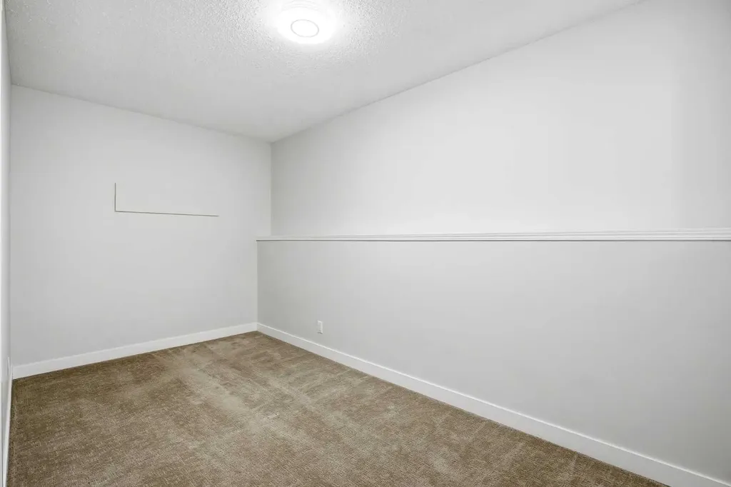 187 Templeton Circle NE Calgary AB T1Y 4G6