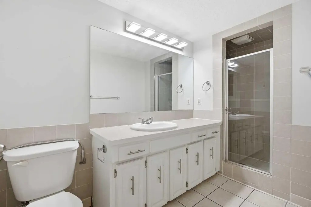 187 Templeton Circle NE Calgary AB T1Y 4G6
