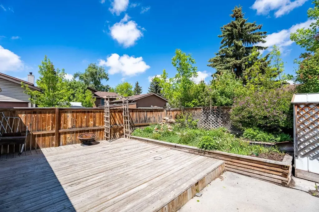 187 Templeton Circle NE Calgary AB T1Y 4G6