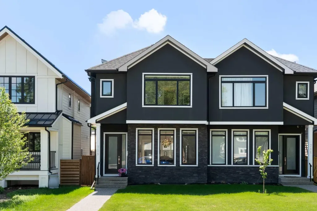 709 23 Avenue NW Calgary AB T2M 1T1