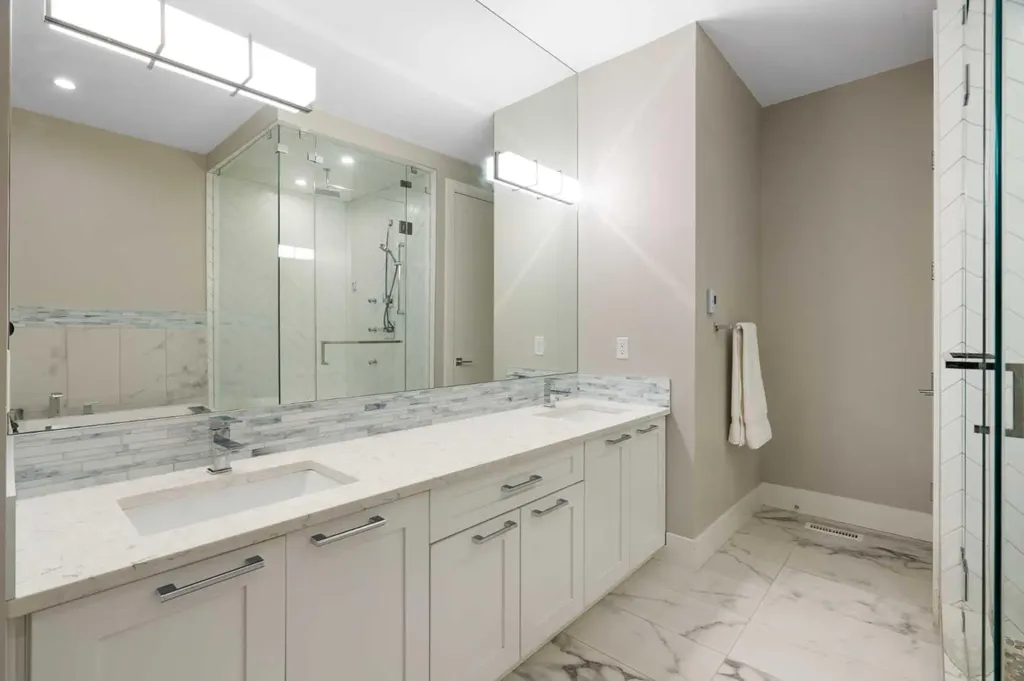 709 23 Avenue NW Calgary AB T2M 1T1