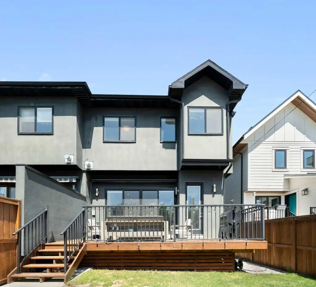 709 23 Avenue NW Calgary AB T2M 1T1