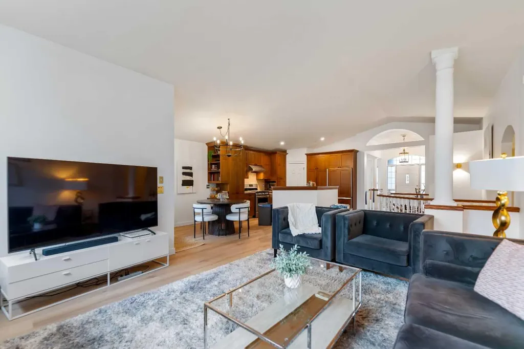 57 Sierra Morena Grove SW Calgary AB T3H 4L3
