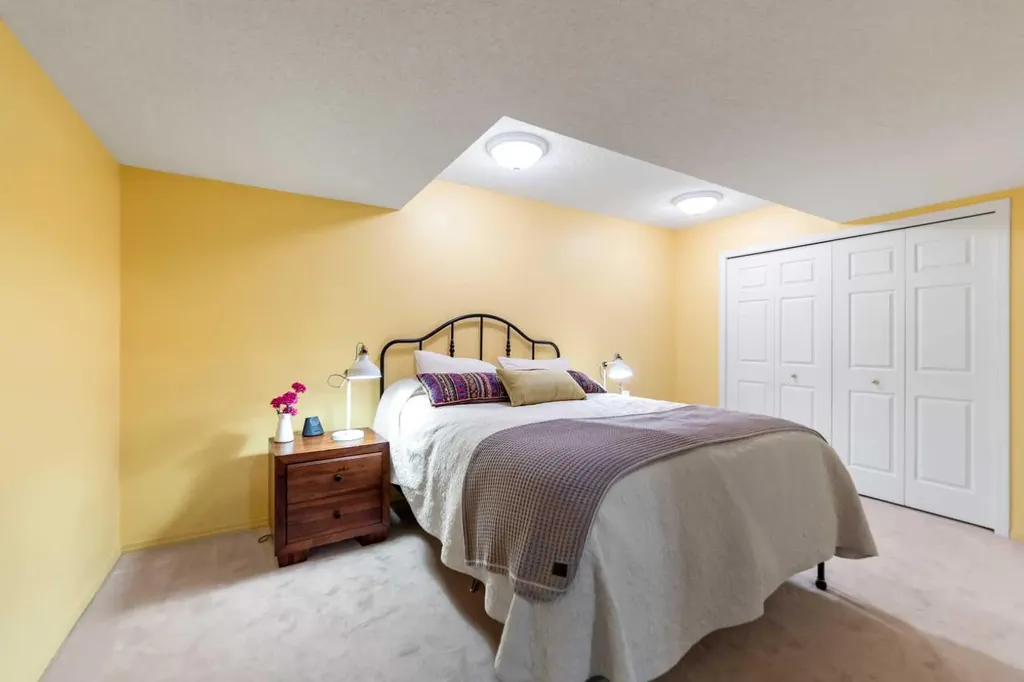 57 Sierra Morena Grove SW Calgary AB T3H 4L3