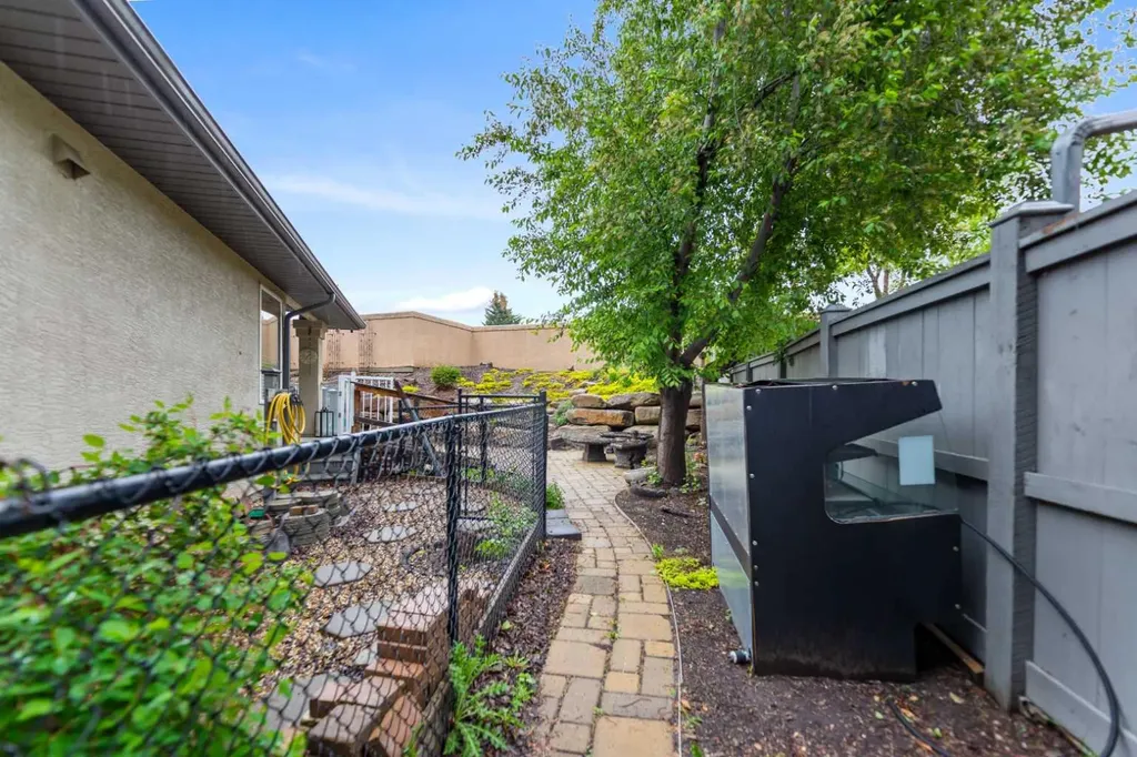 57 Sierra Morena Grove SW Calgary AB T3H 4L3