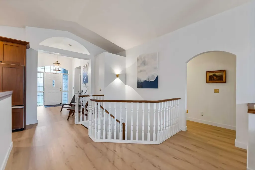 57 Sierra Morena Grove SW Calgary AB T3H 4L3