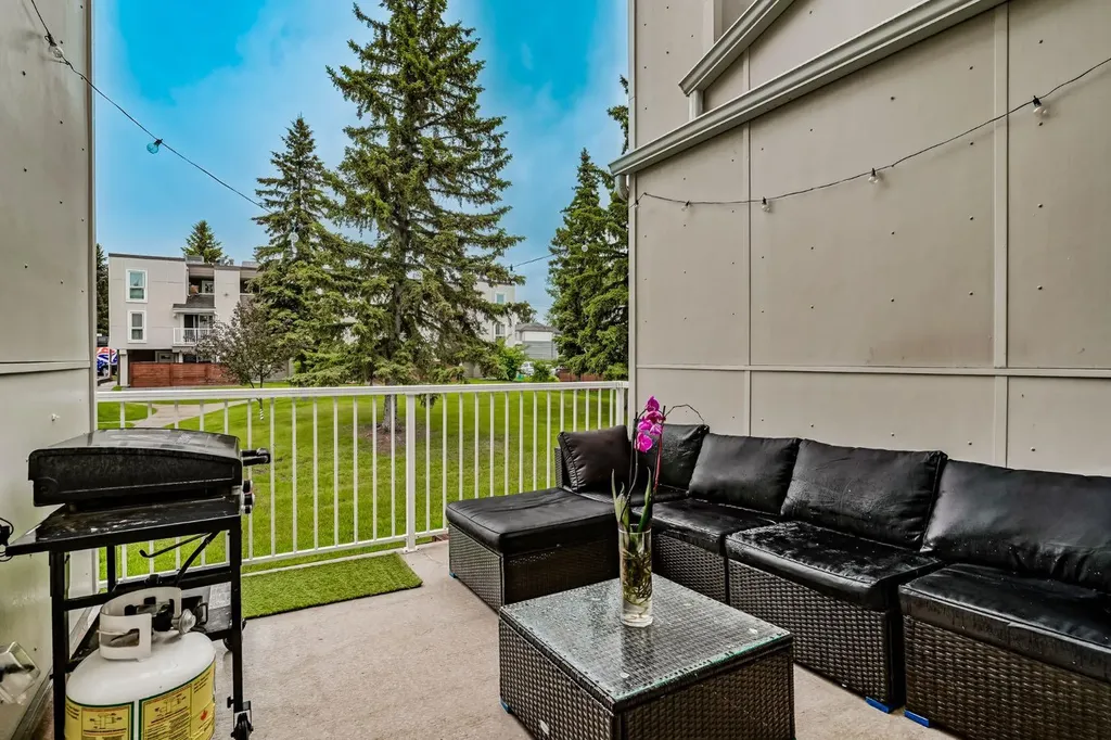 13104 Elbow Drive SW Calgary AB T2W2P2