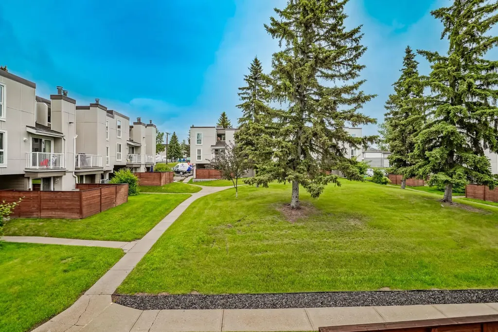 13104 Elbow Drive SW Calgary AB T2W2P2