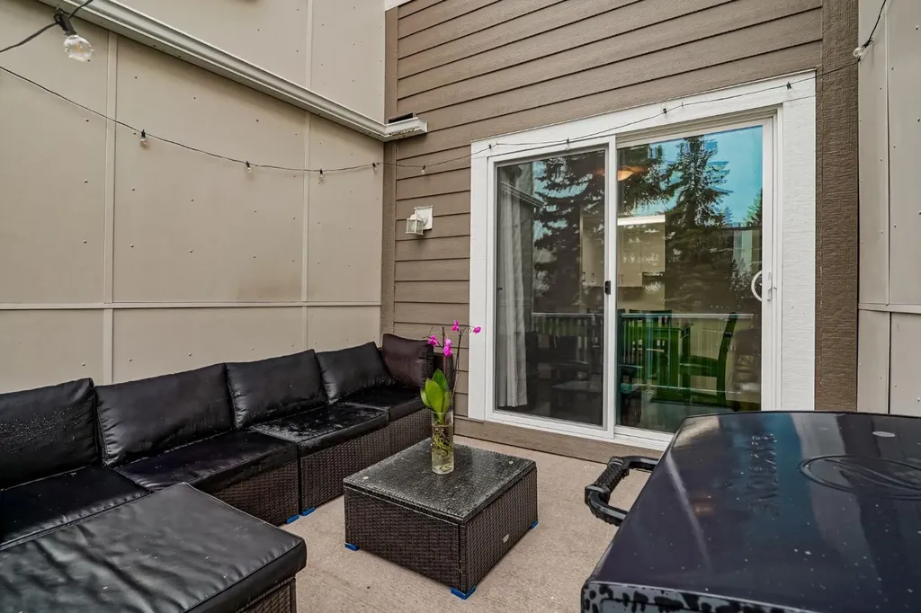 13104 Elbow Drive SW Calgary AB T2W2P2