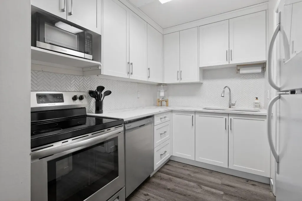 13104 Elbow Drive SW Calgary AB T2W2P2