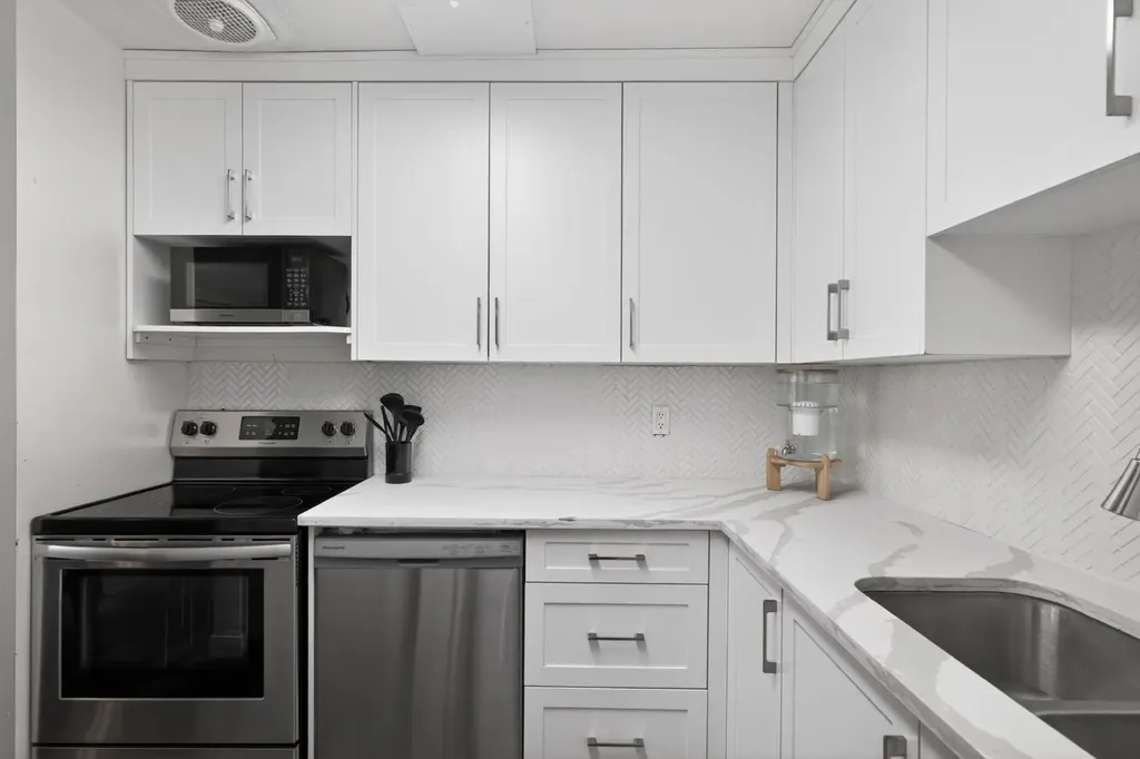 13104 Elbow Drive SW Calgary AB T2W2P2