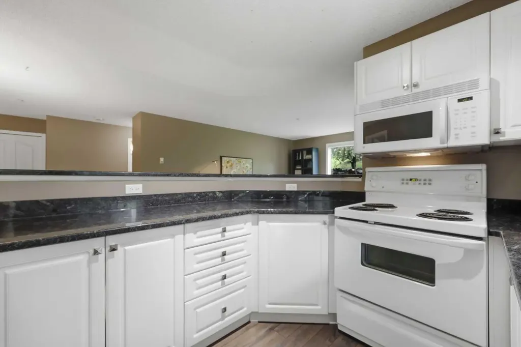 6000 Somervale Court SW Calgary AB T2Y 4J4