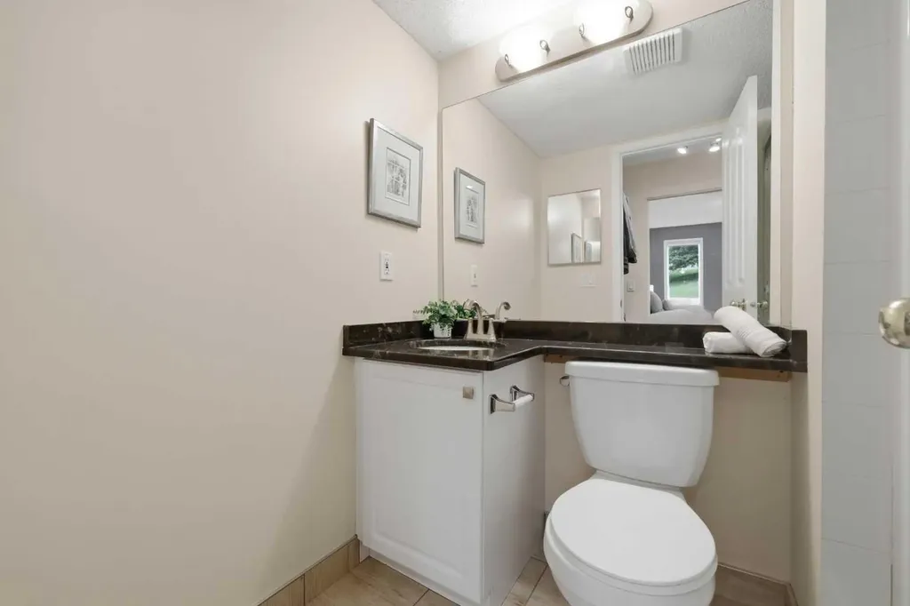 6000 Somervale Court SW Calgary AB T2Y 4J4